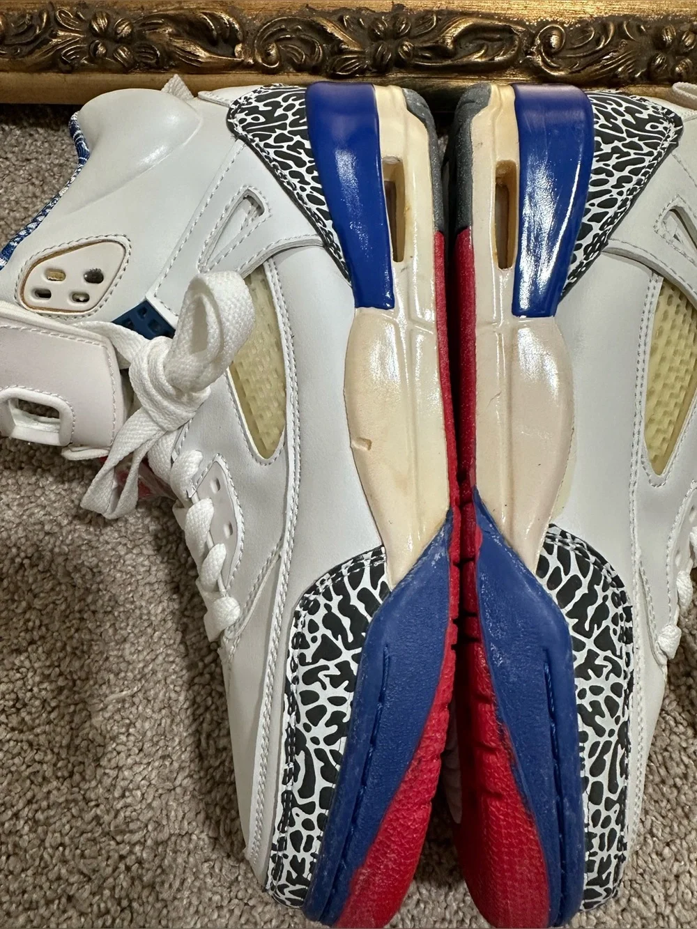 Jordan spizike white